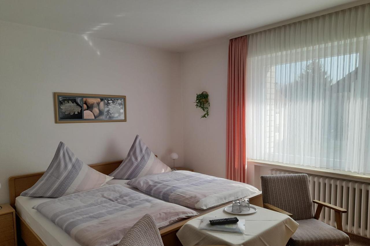Ferienwohnung Und Gaestezimmer Iburgblick Bad Driburg Exterior foto
