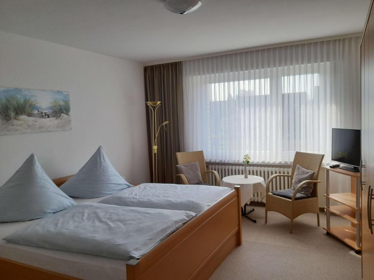 Ferienwohnung Und Gaestezimmer Iburgblick Bad Driburg Exterior foto