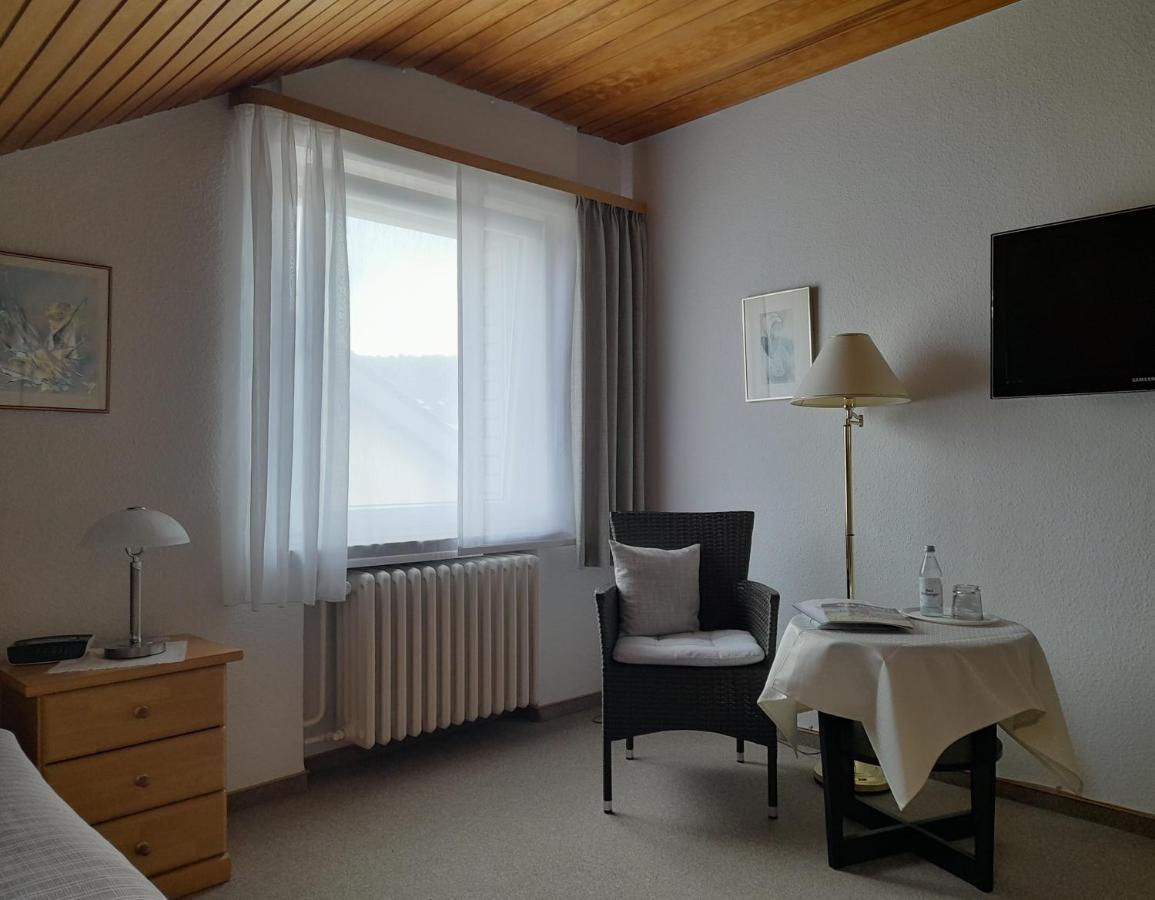 Ferienwohnung Und Gaestezimmer Iburgblick Bad Driburg Exterior foto